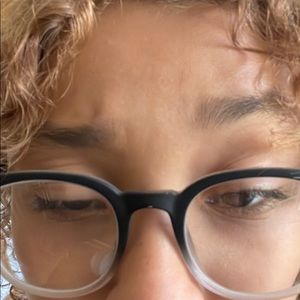 Meet your Posher, Mia